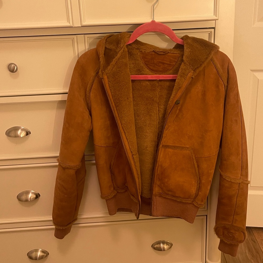 UGG Australia
Chestnut Shearling Hooded Jacket